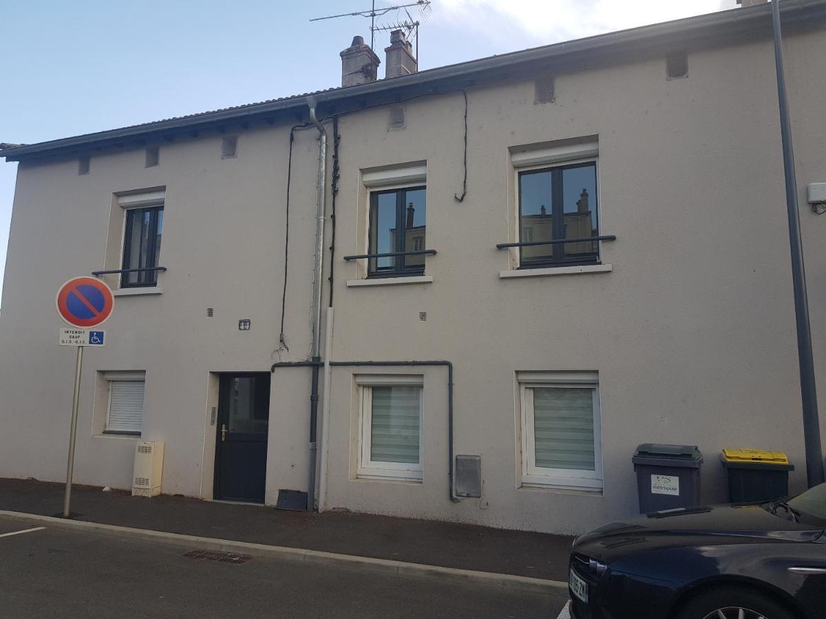 Apartamento L'Ecrin De Saint Genest Lerpt - Belle Vue Et Calme Exterior foto